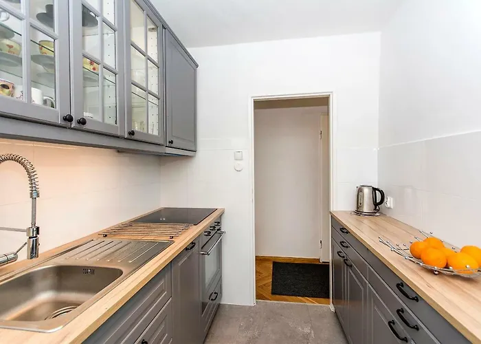 شقة Sunny In Center Of *