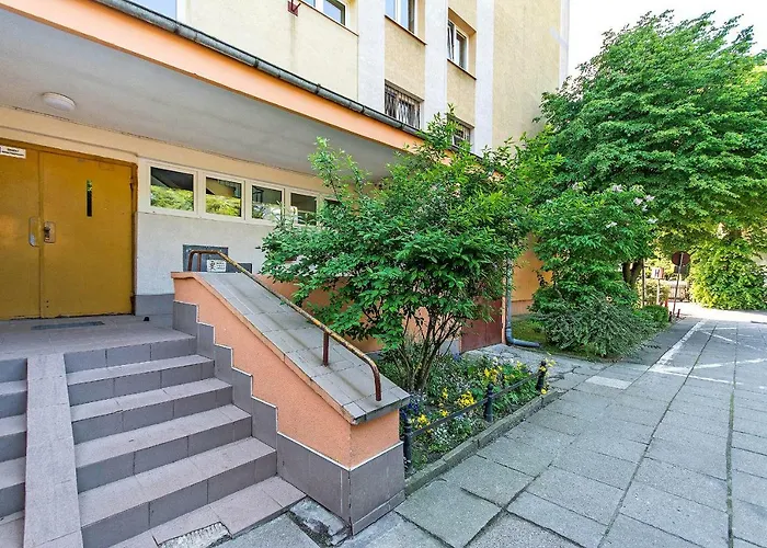 Sunny In Center Of شقة *